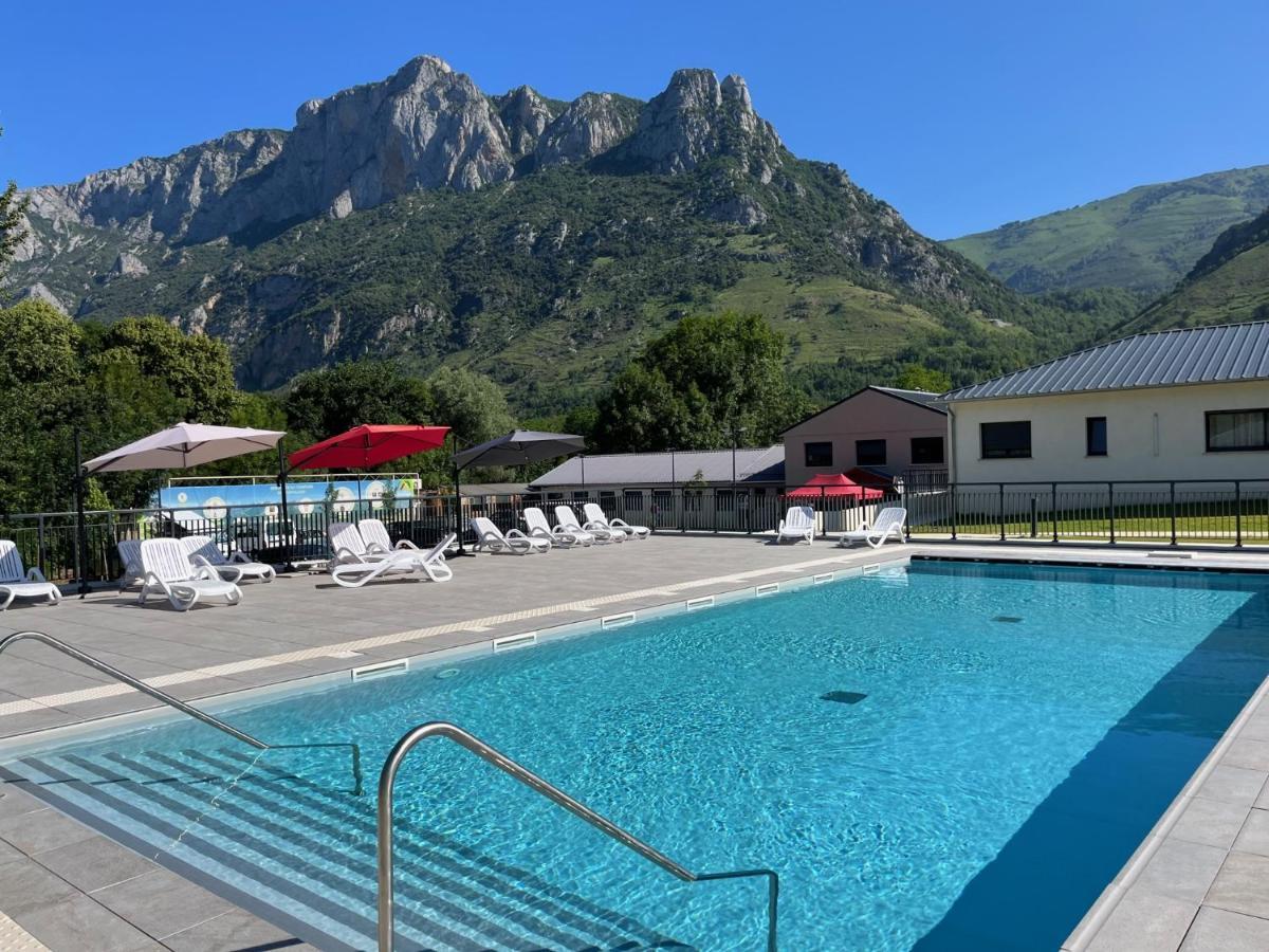 Hotel Complexe Des Oustalous Les Cabannes  Esterno foto